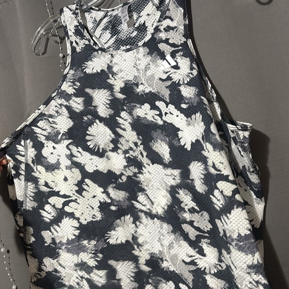 Adidas tank top - Picture 2 of 6